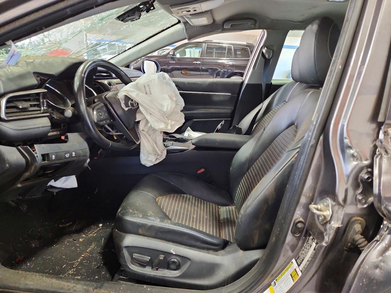 2019 TOYOTA CAMRY