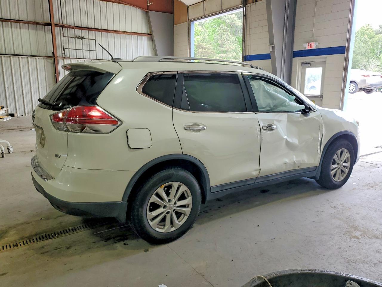 2016 NISSAN ROGUE