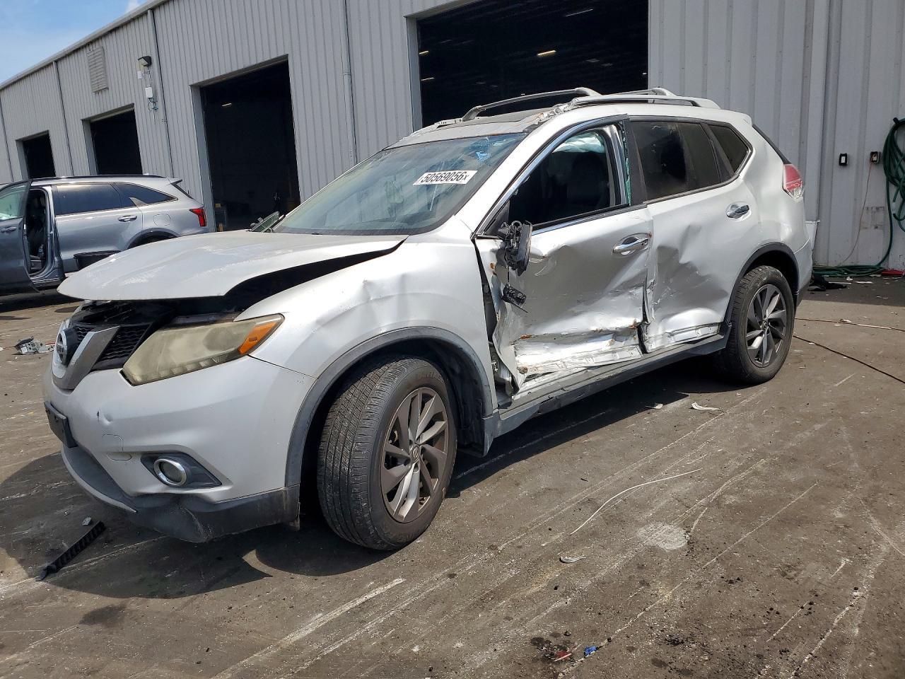 2016 NISSAN ROGUE