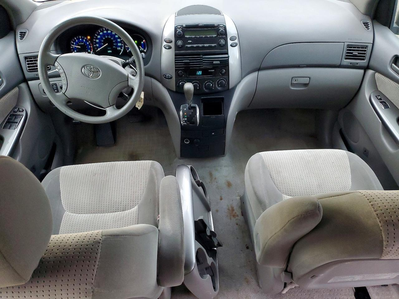2007 TOYOTA SIENNA