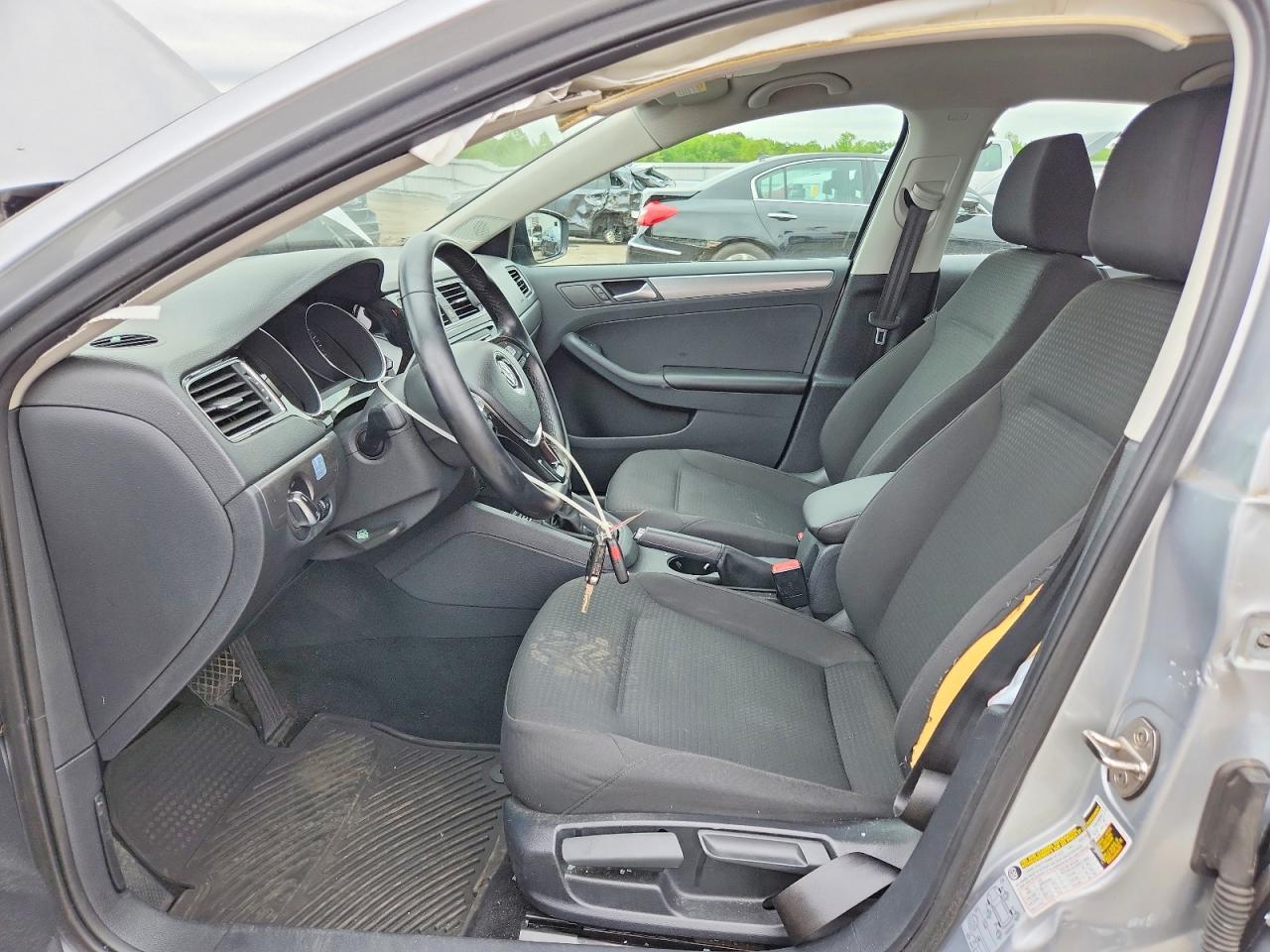 2015 VOLKSWAGEN JETTA