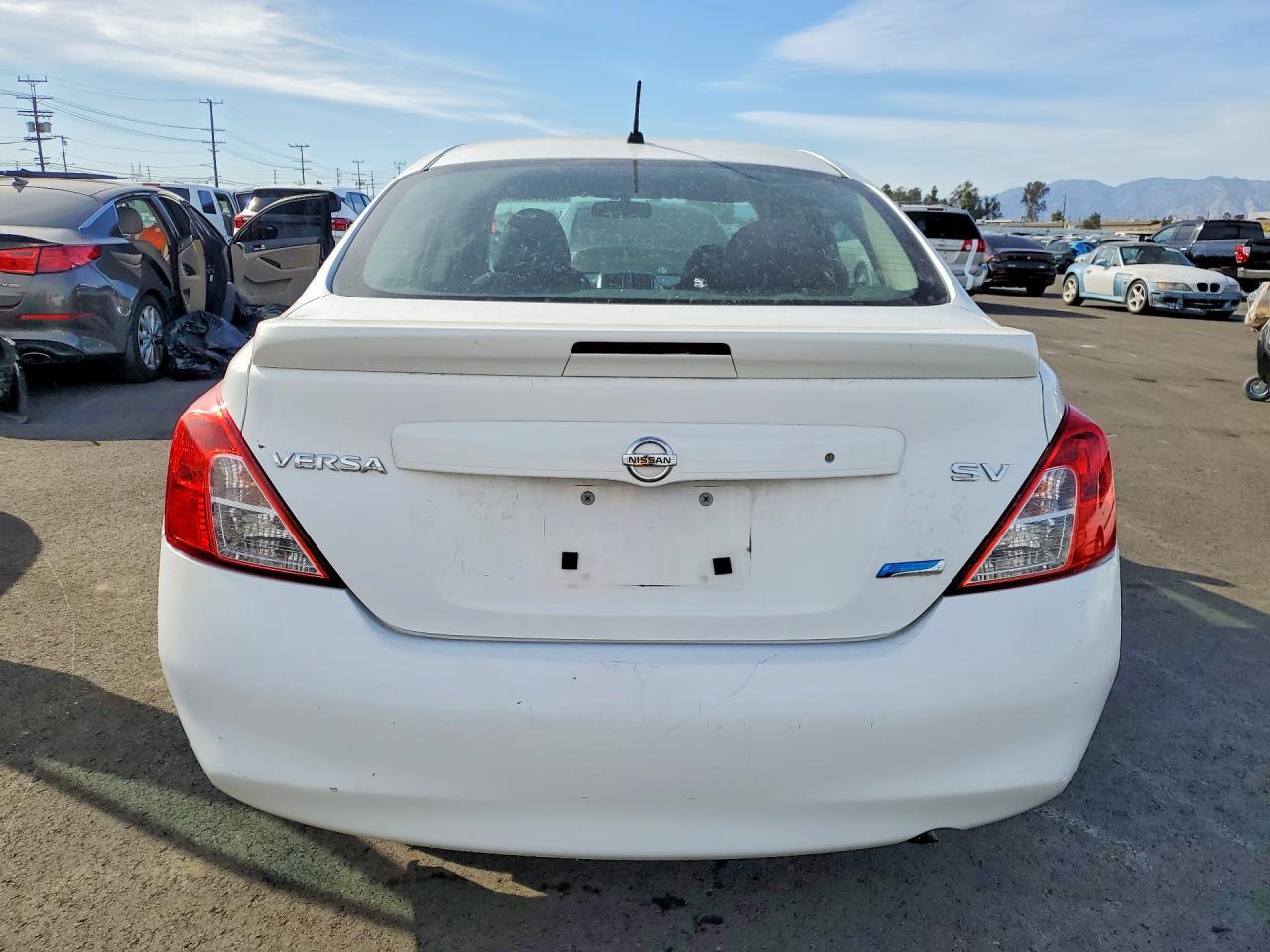 2014 NISSAN VERSA