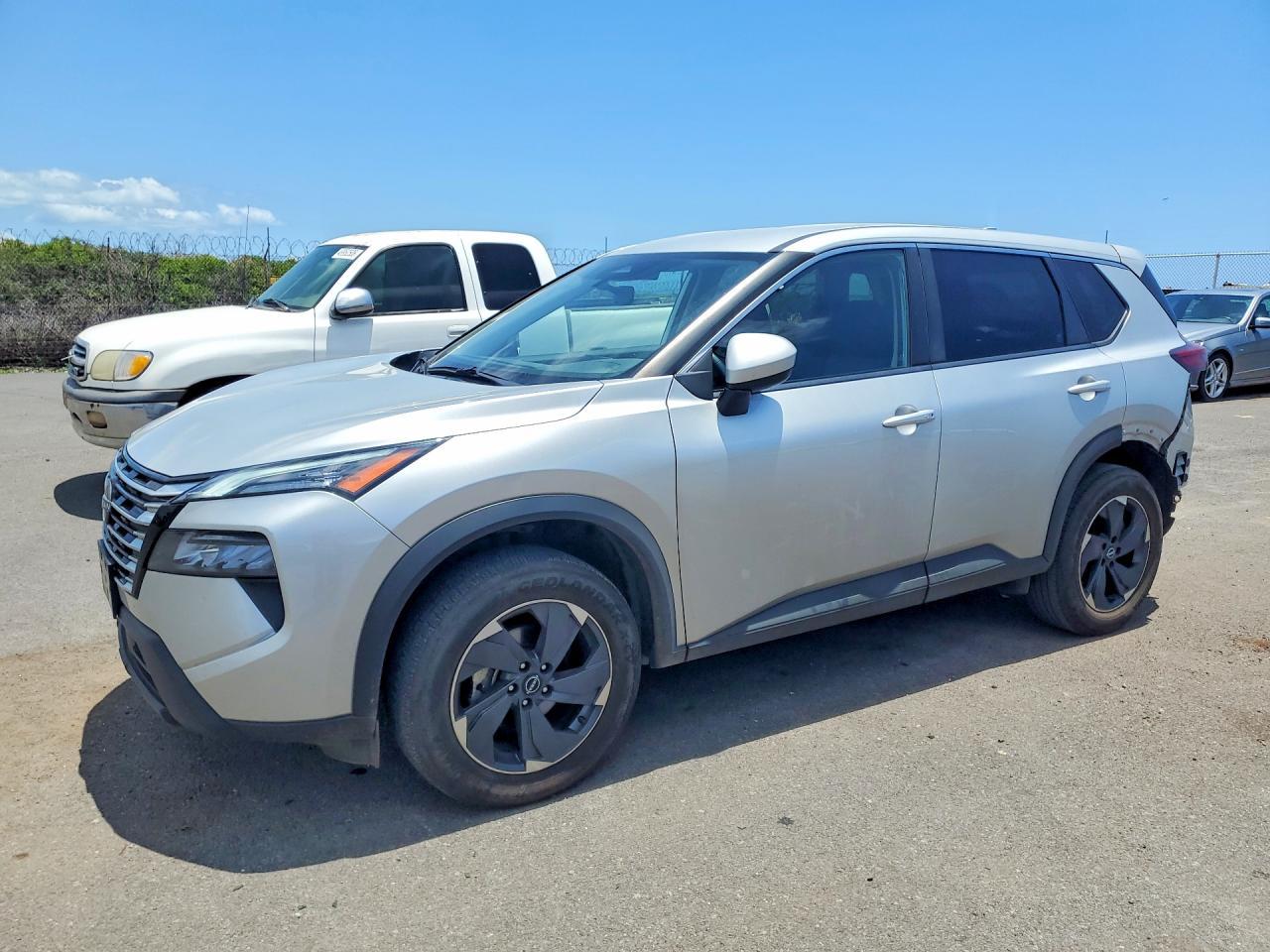2025 NISSAN ROGUE