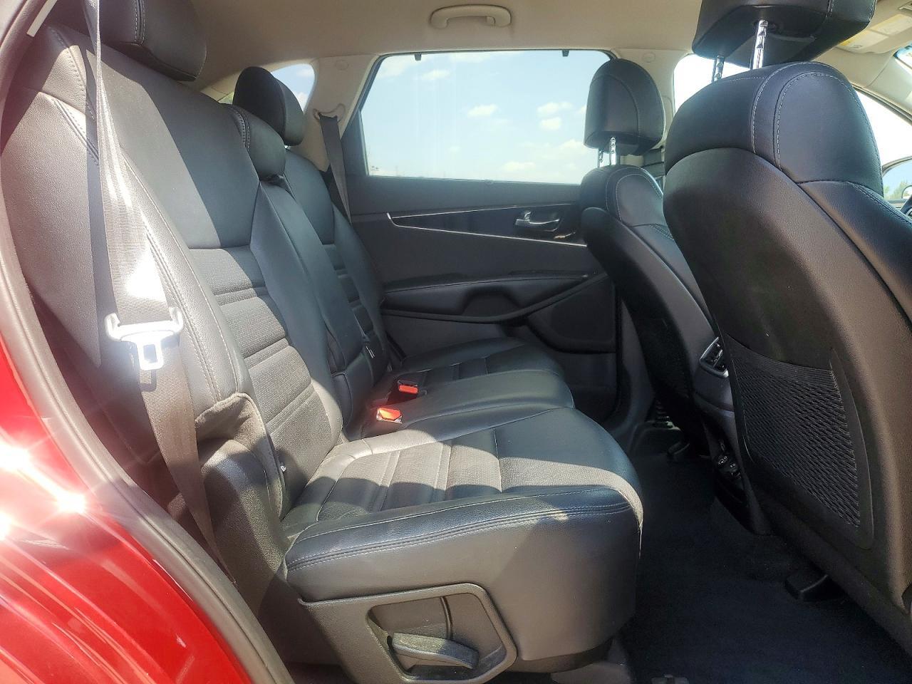 2017 KIA SORENTO