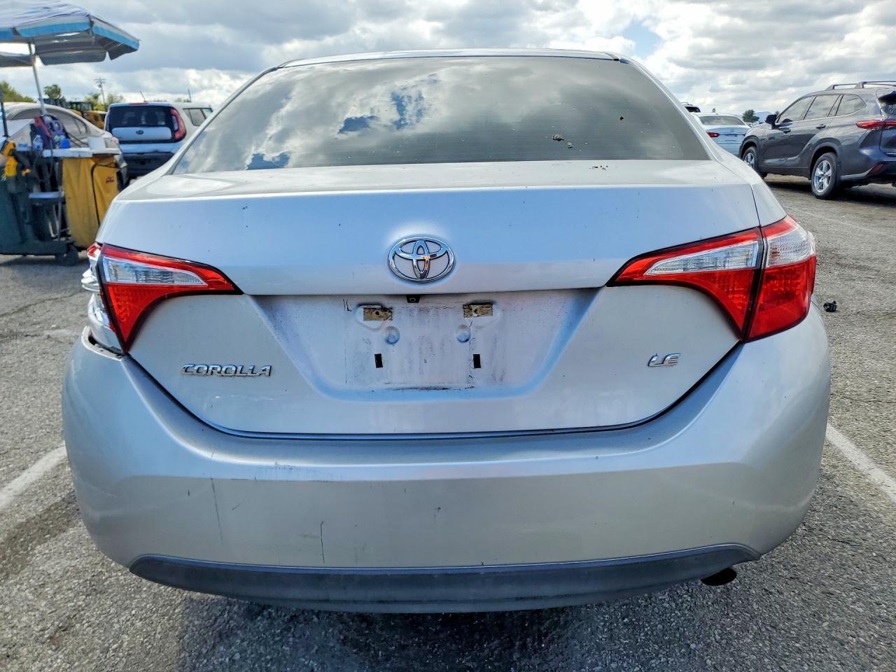 2015 TOYOTA COROLLA