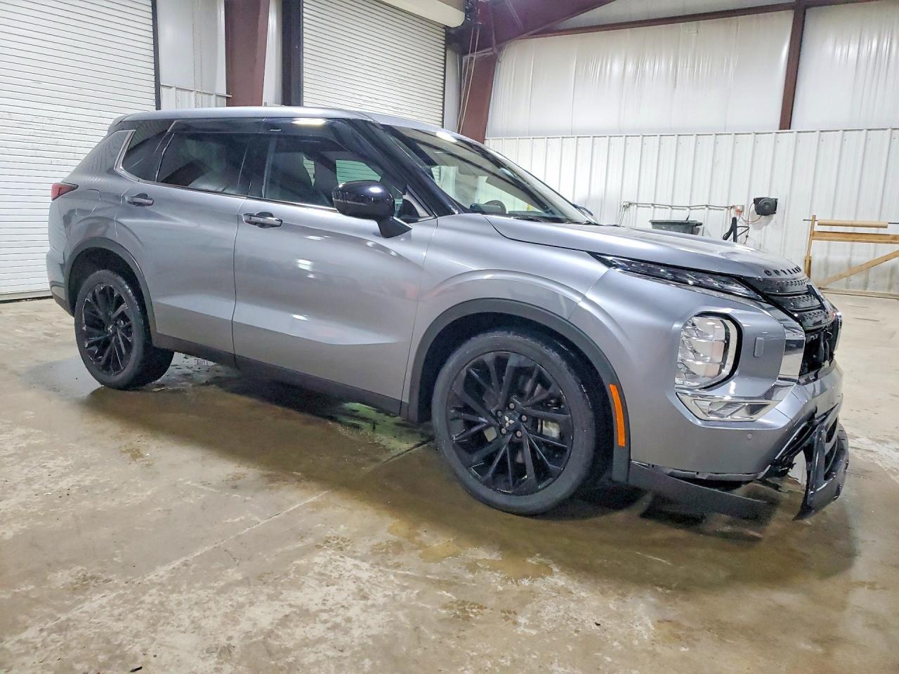 2023 MITSUBISHI outlander