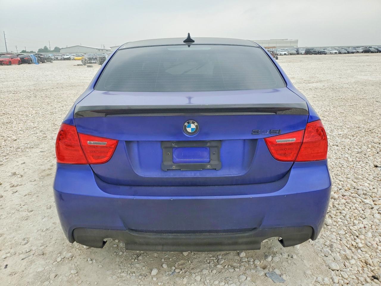 2011 BMW 3 SERIES
