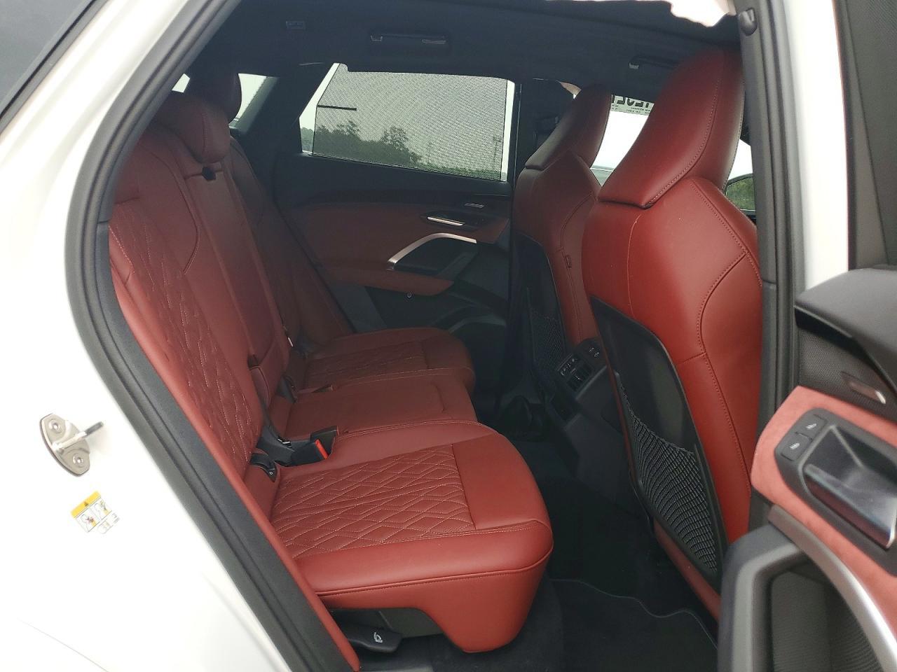 2025 AUDI SQ5