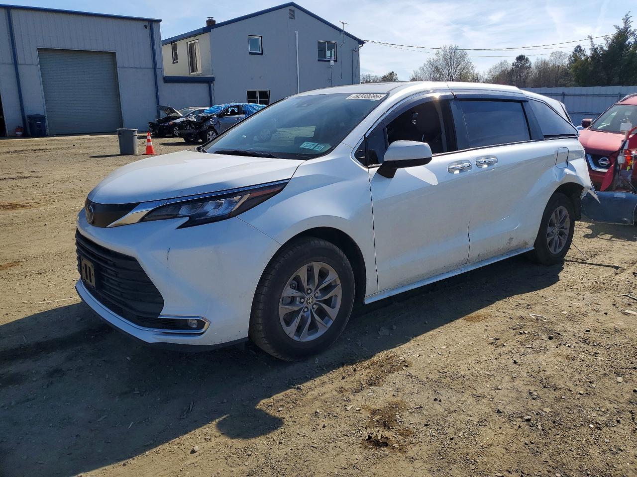 2022 TOYOTA SIENNA