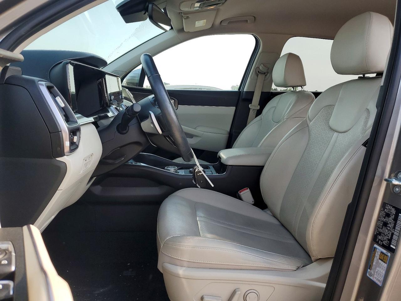 2023 KIA SORENTO