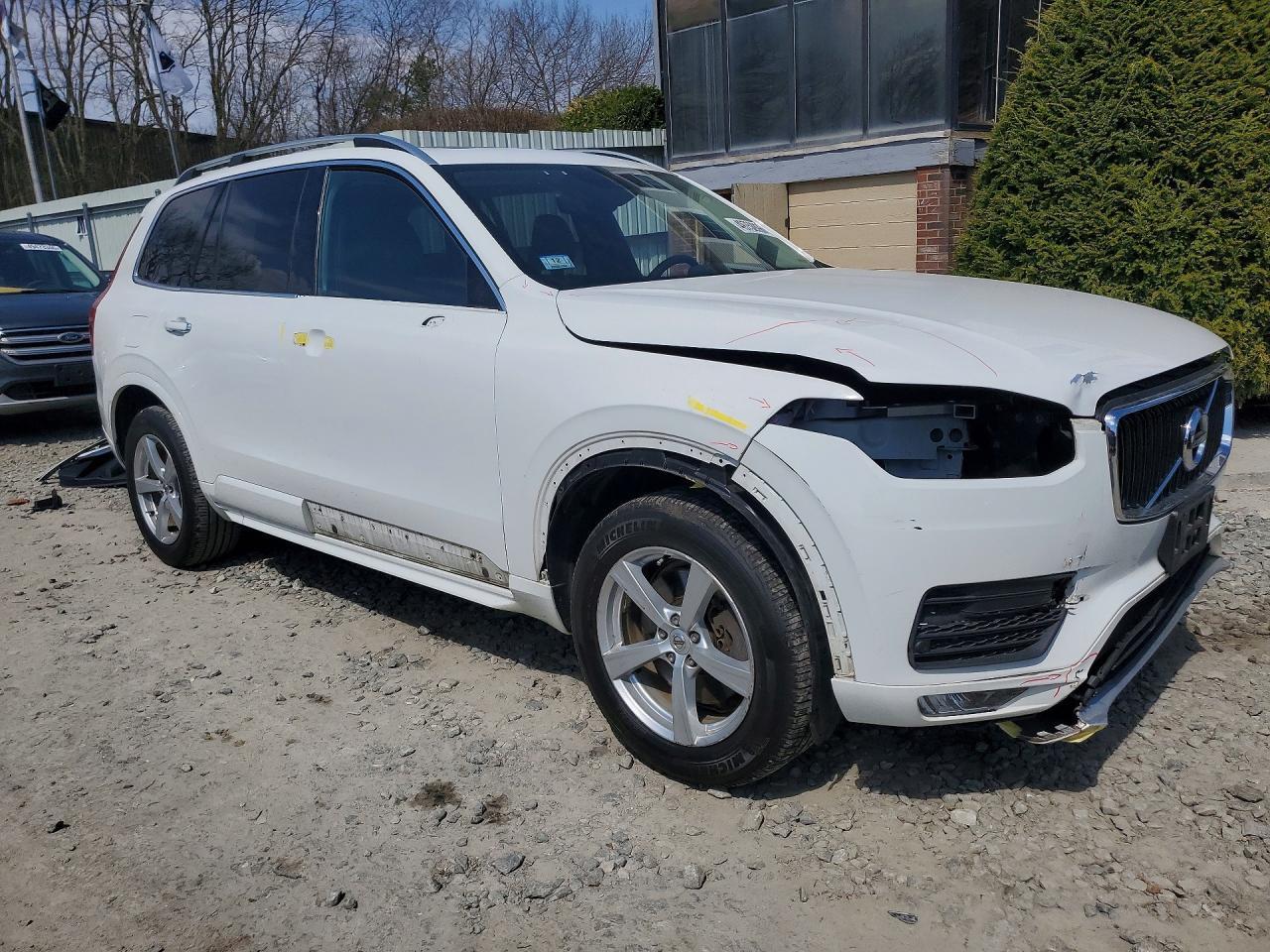 2018 VOLVO XC90
