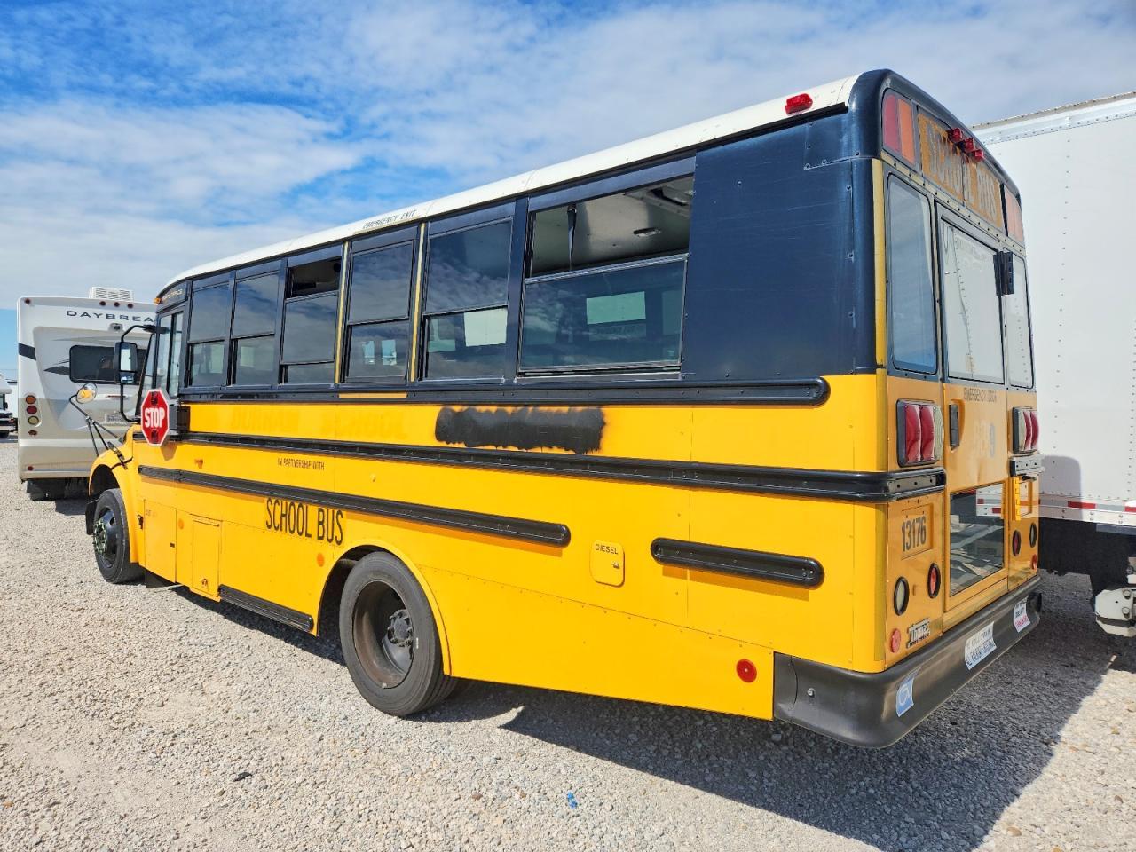 2007 THOMAS Saf-t-liner C2