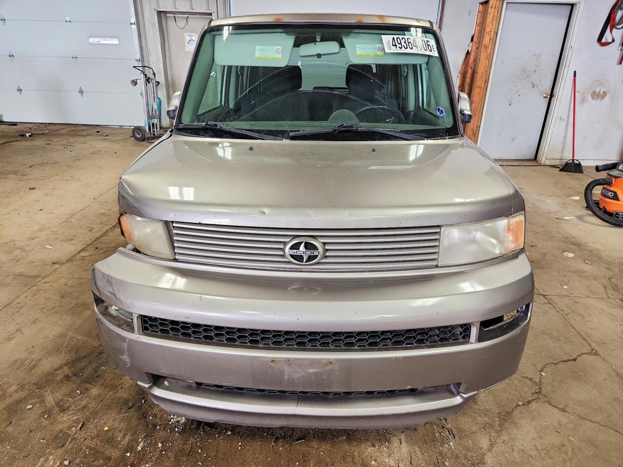 2006 TOYOTA SCION