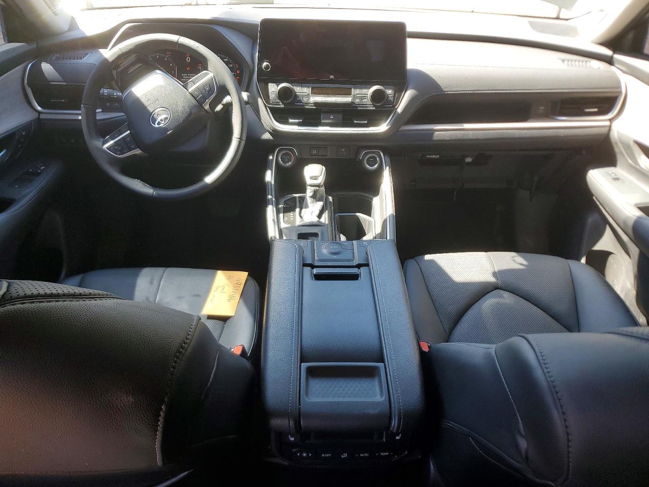 2026 TOYOTA HIGHLANDER
