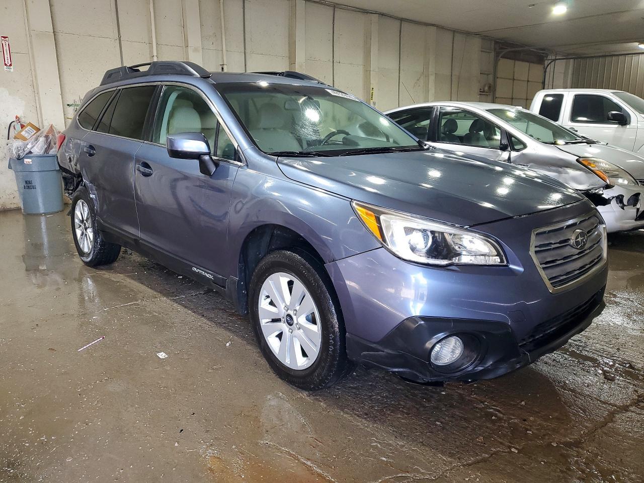 2015 SUBARU Outback