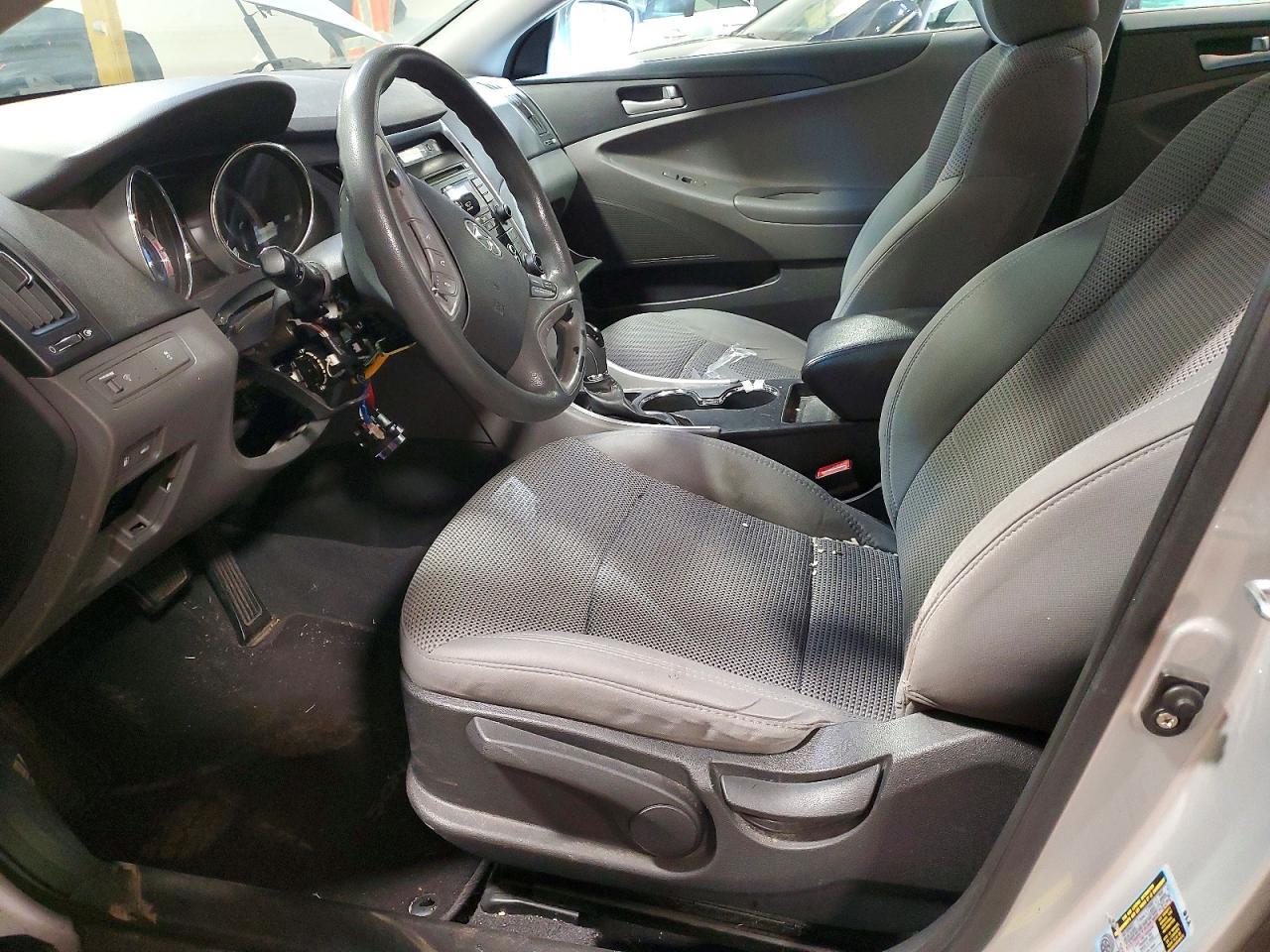 2011 HYUNDAI SONATA