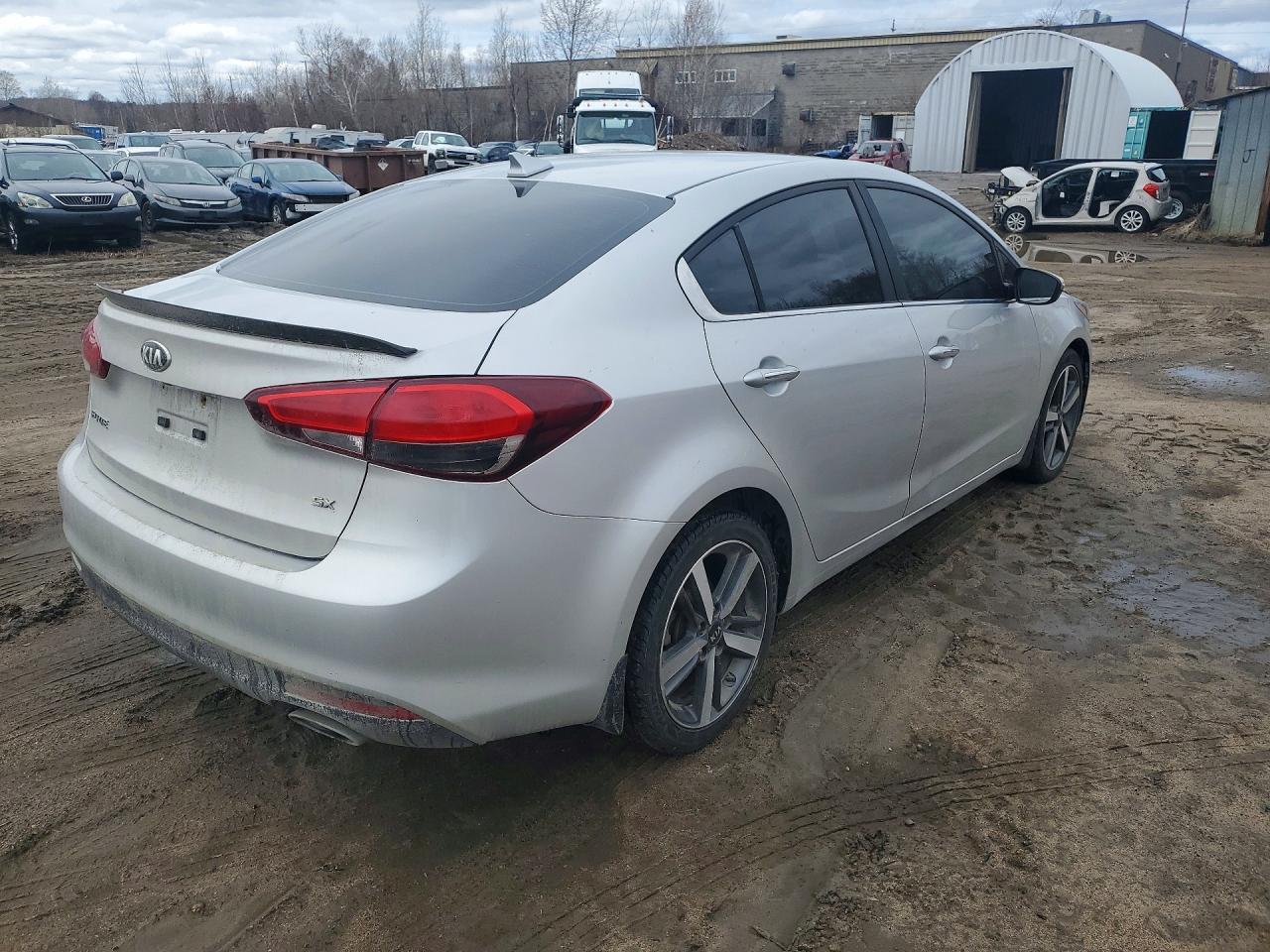 2017 KIA FORTE