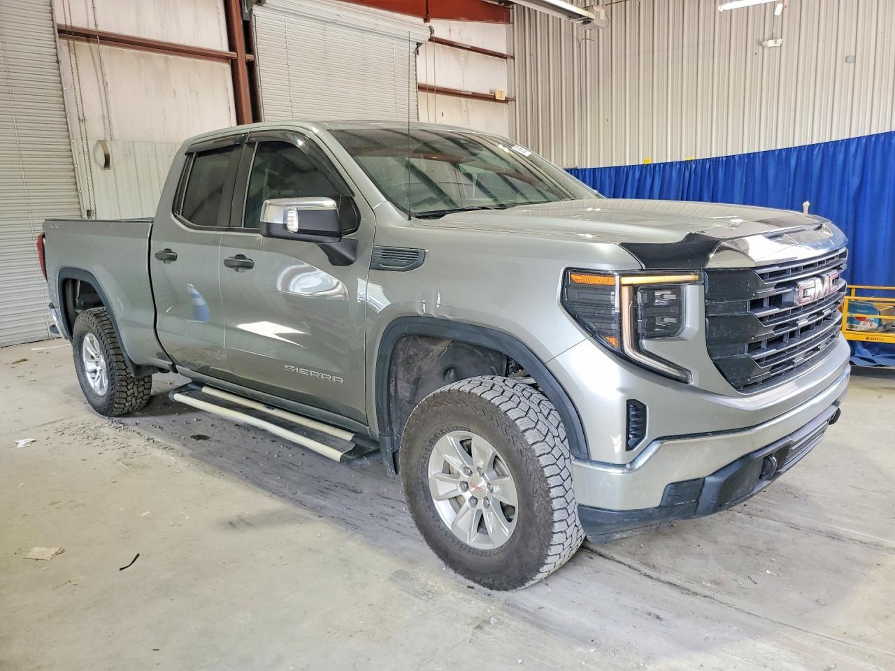 2023 GMC Sierra