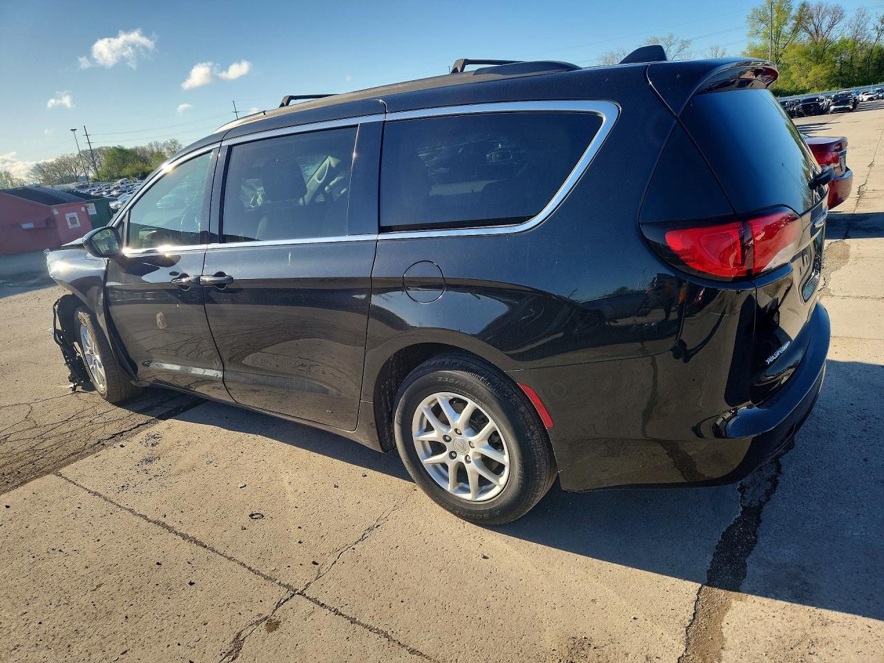 2020 CHRYSLER Voyager