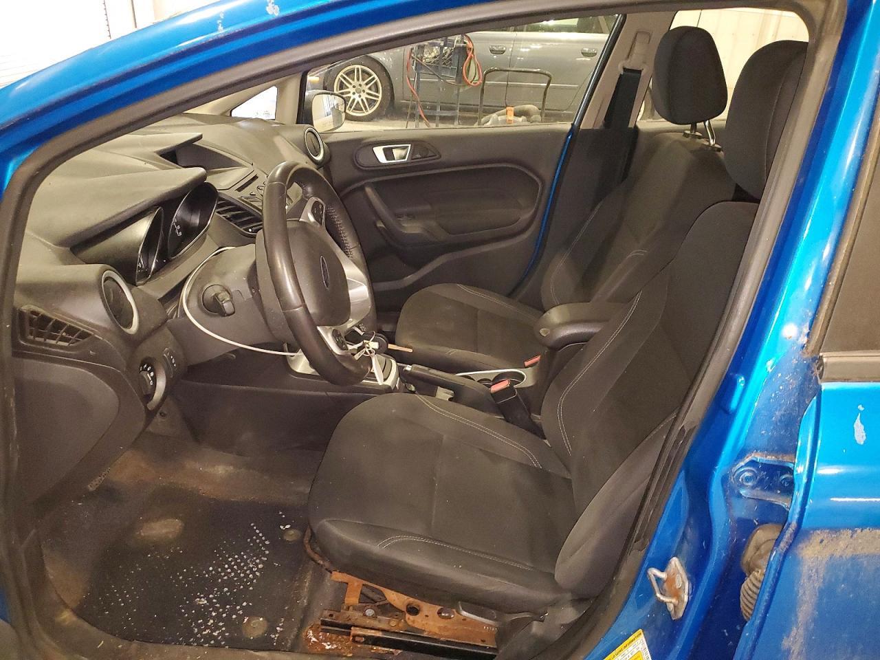 2016 FORD Fiesta