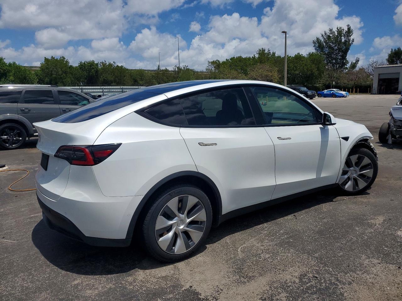 2021 TESLA MODEL Y