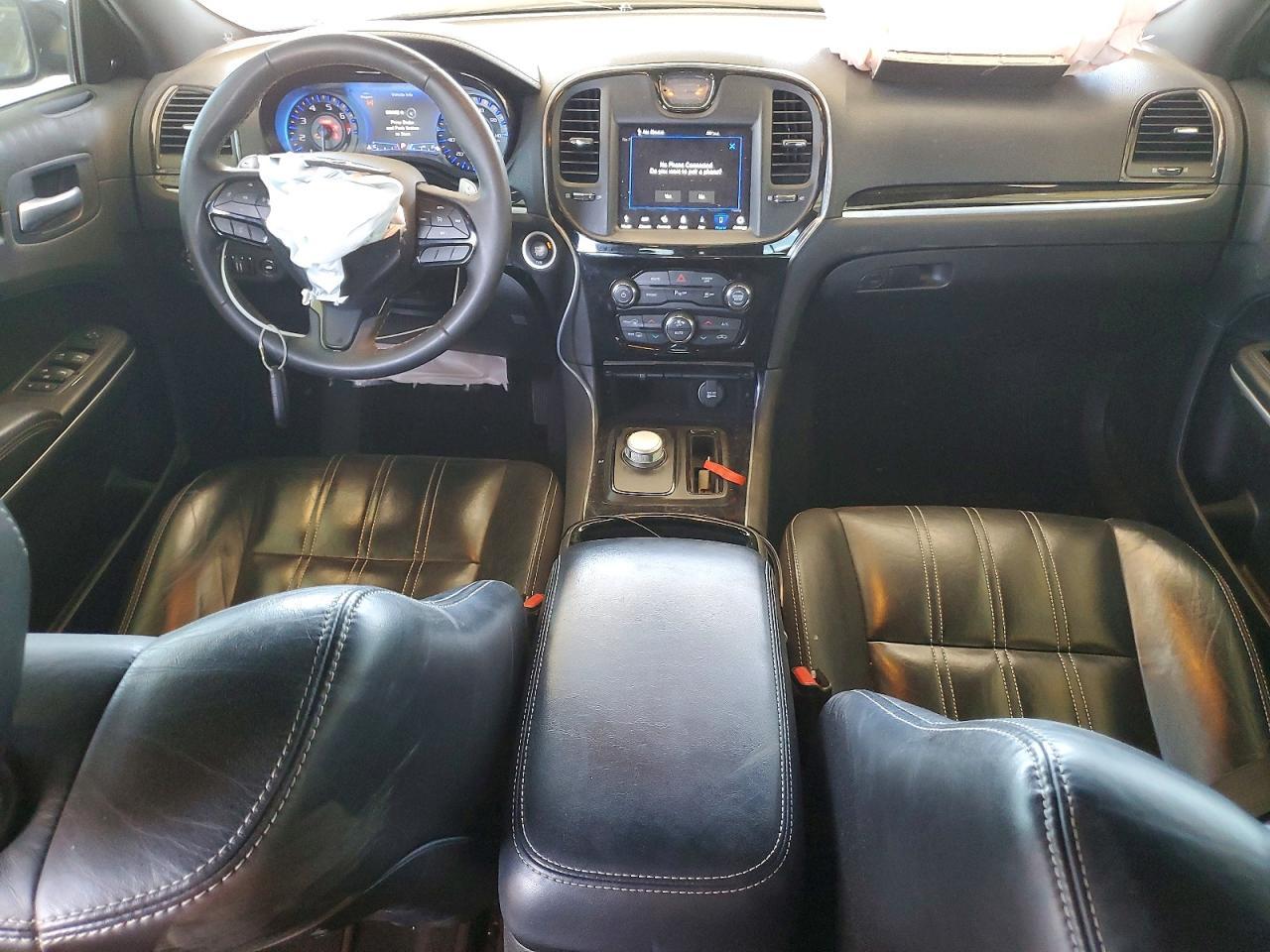 2022 CHRYSLER 300
