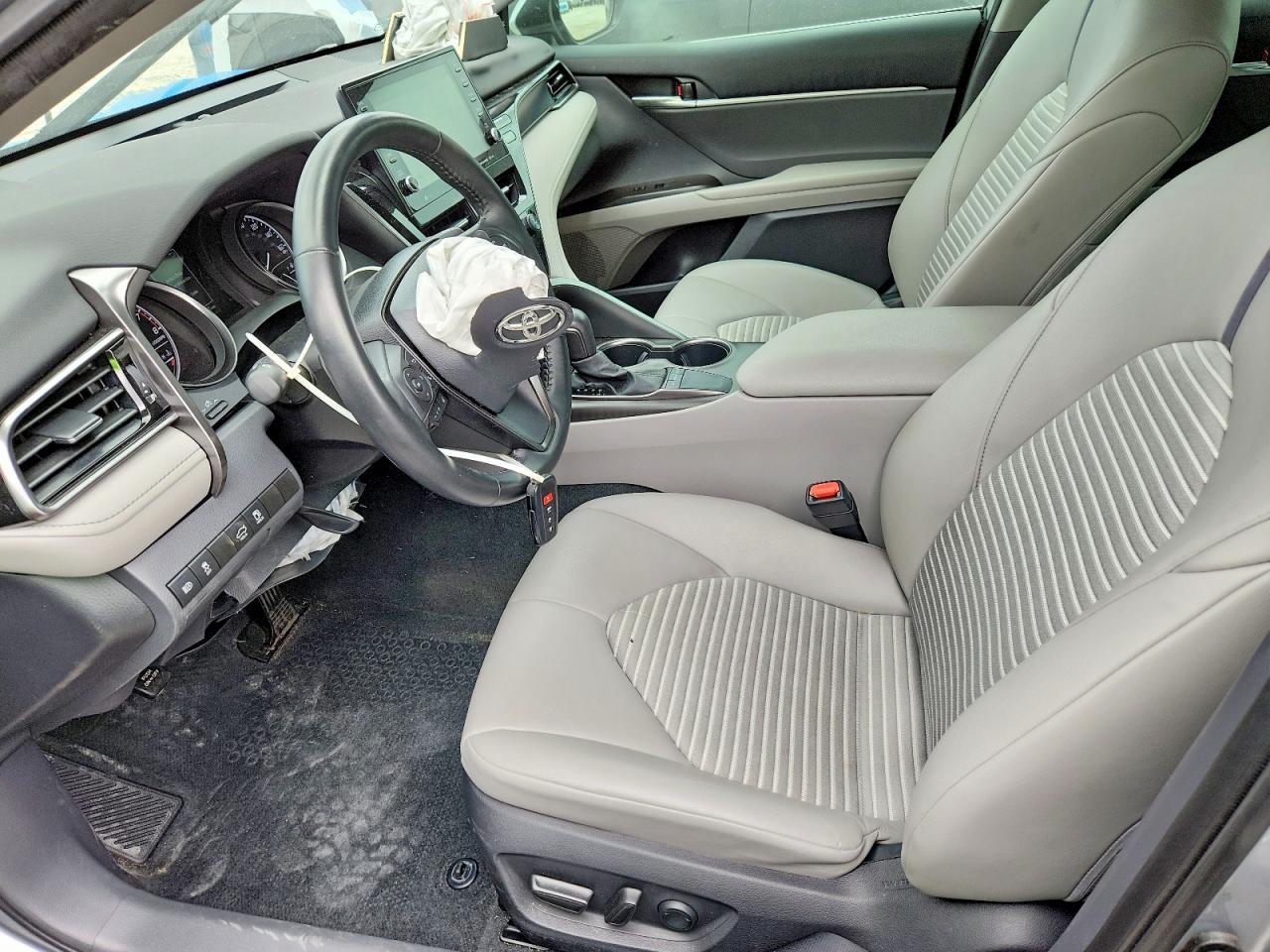 2022 TOYOTA CAMRY