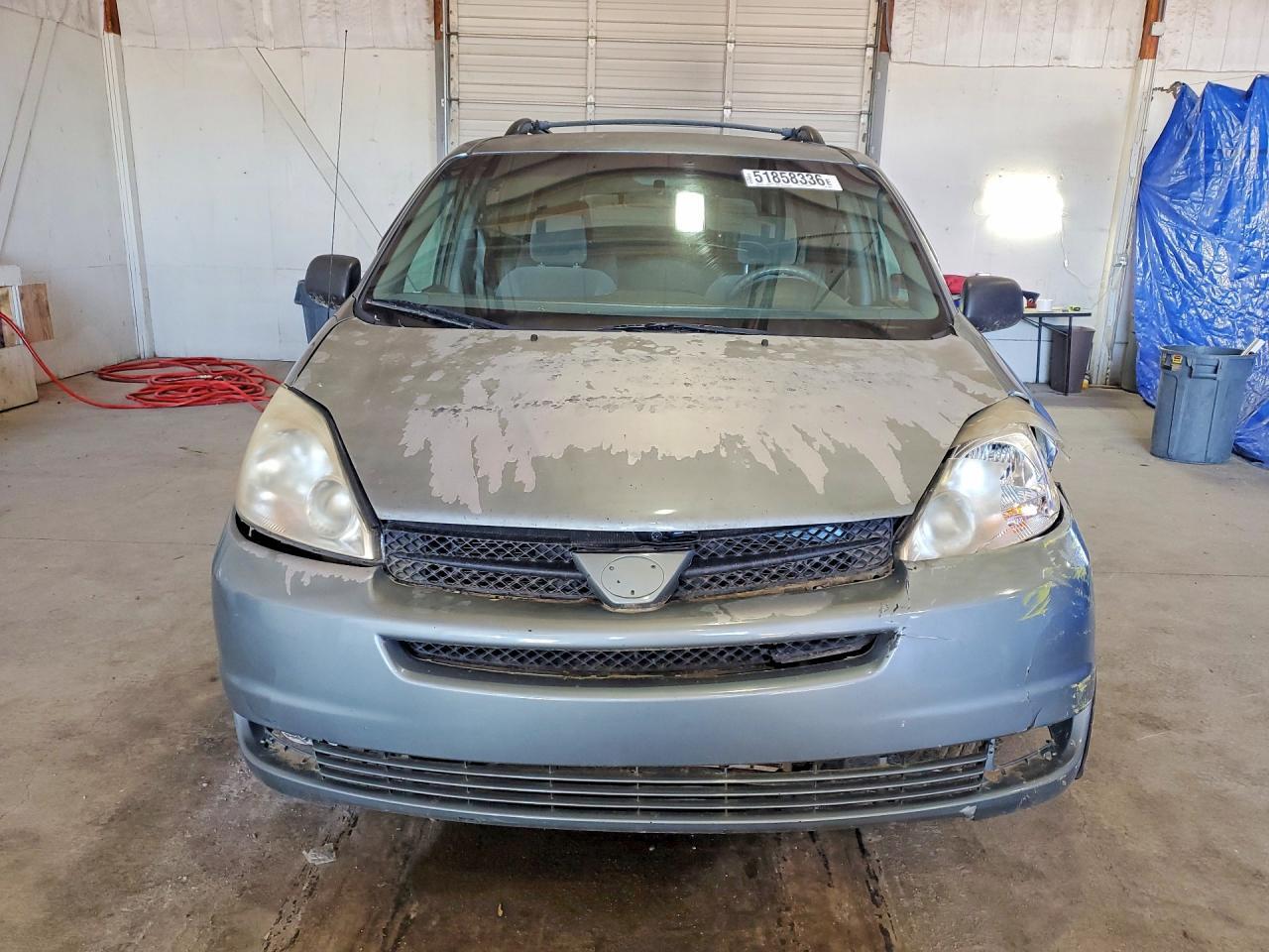 2005 TOYOTA SIENNA