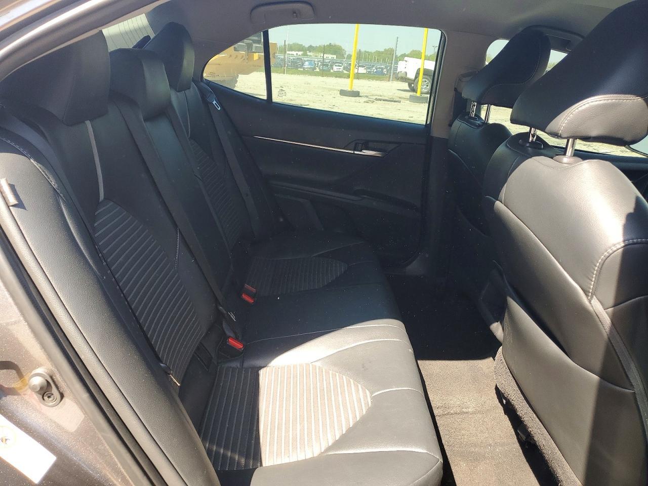 2019 TOYOTA CAMRY