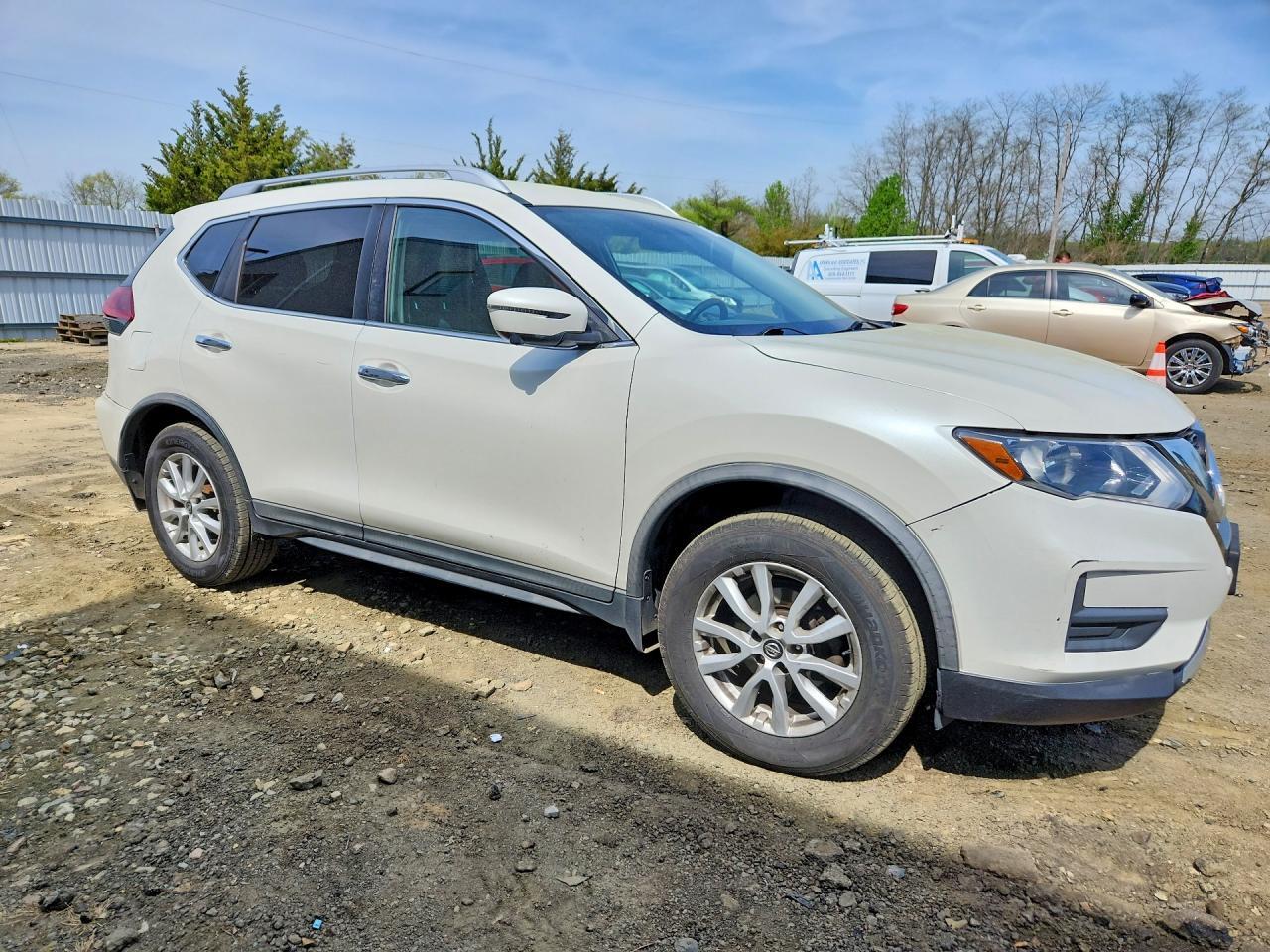 2018 NISSAN ROGUE