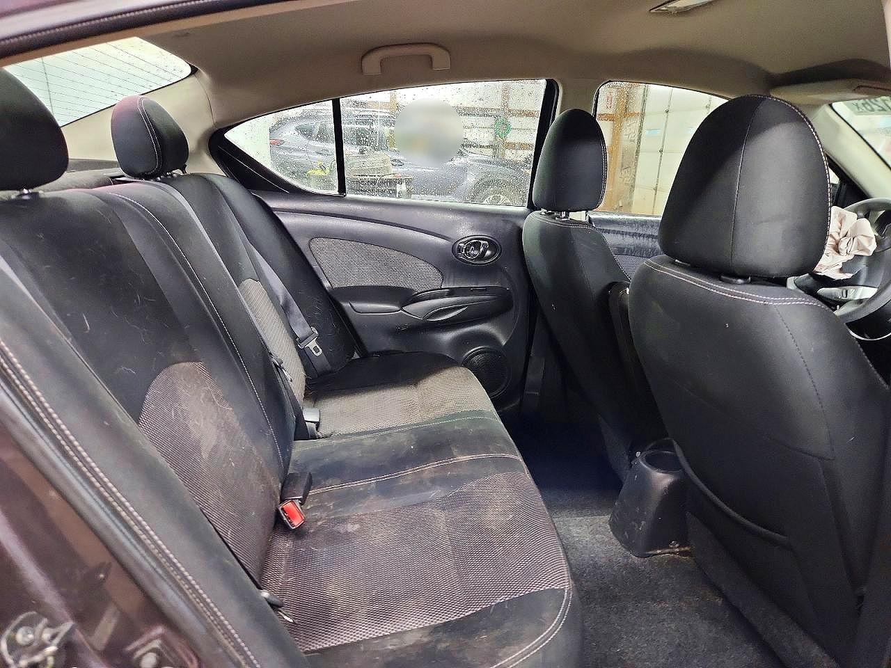 2015 NISSAN VERSA