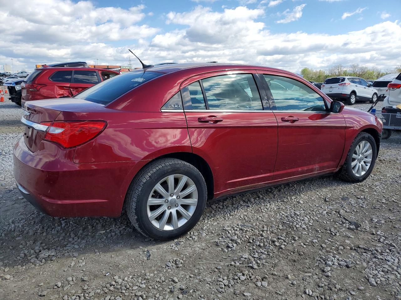 2012 CHRYSLER 200