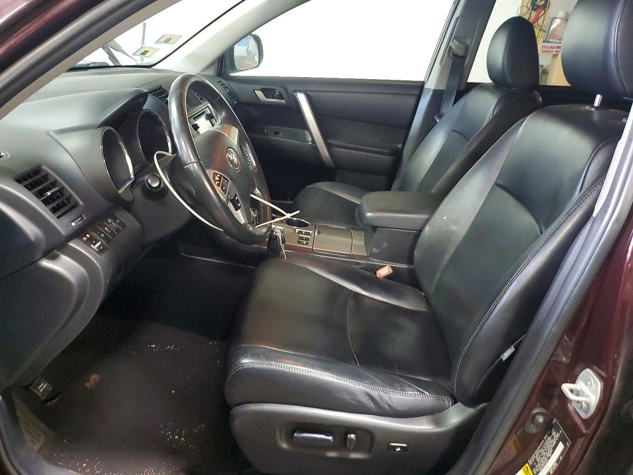 2013 TOYOTA HIGHLANDER