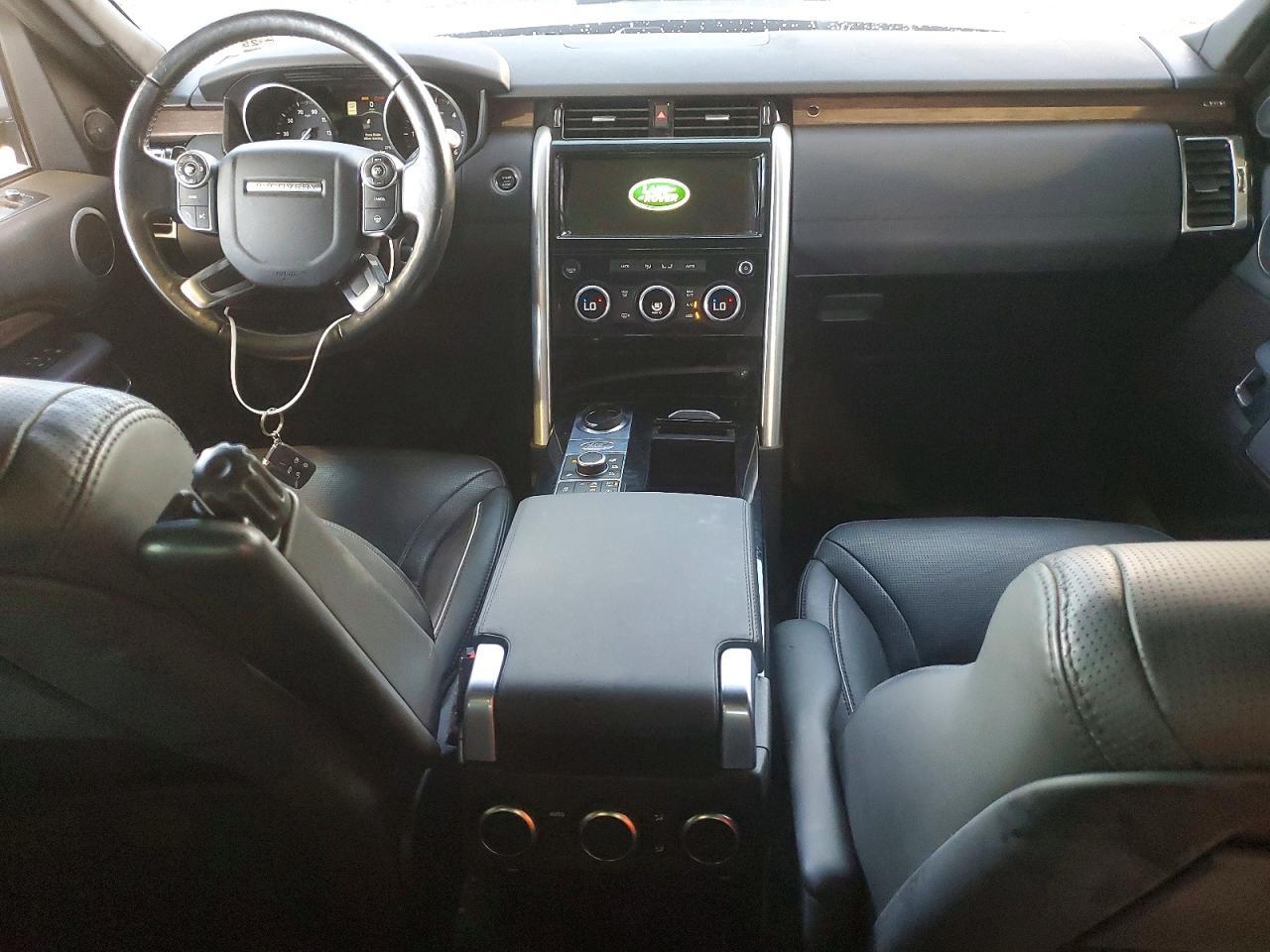 2017 LAND ROVER Discovery