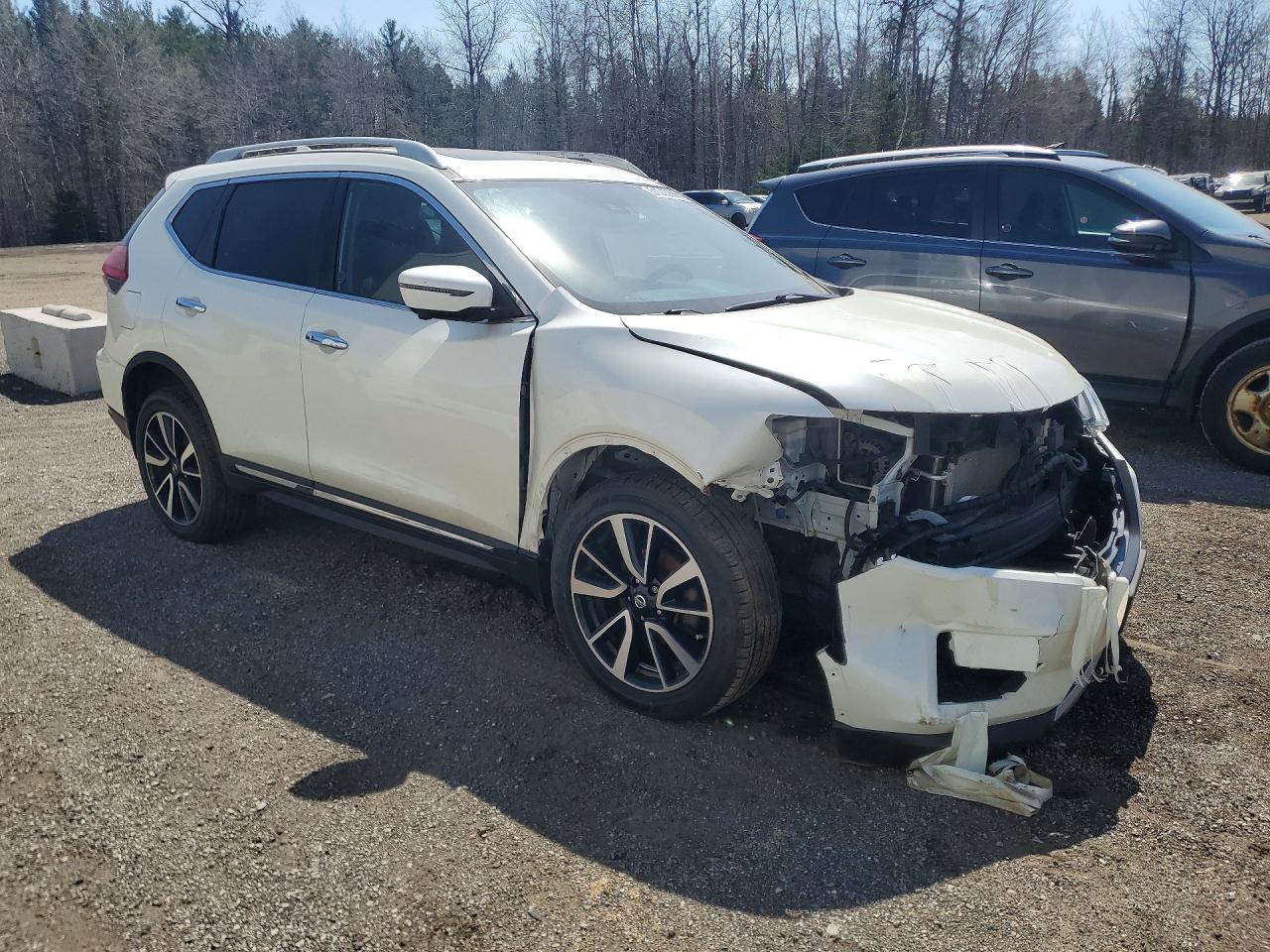 2017 NISSAN ROGUE