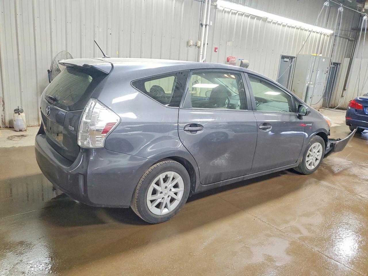 2012 TOYOTA PRIUS V