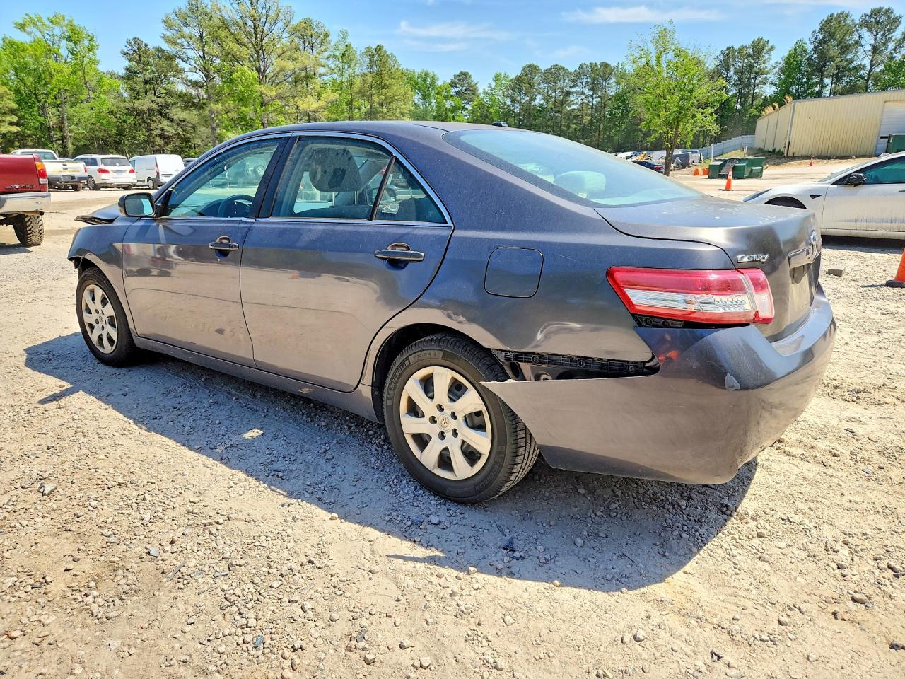 2011 TOYOTA CAMRY