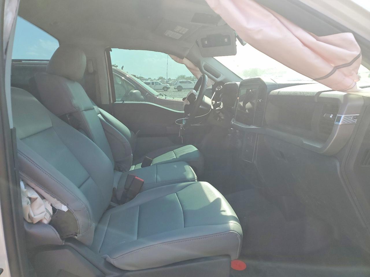 2025 FORD F-150 Lightning