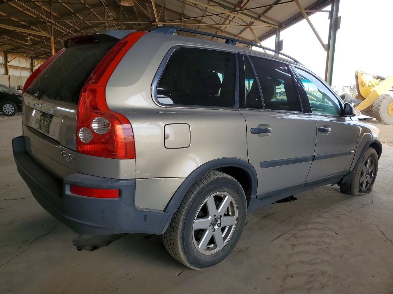 2004 VOLVO XC90