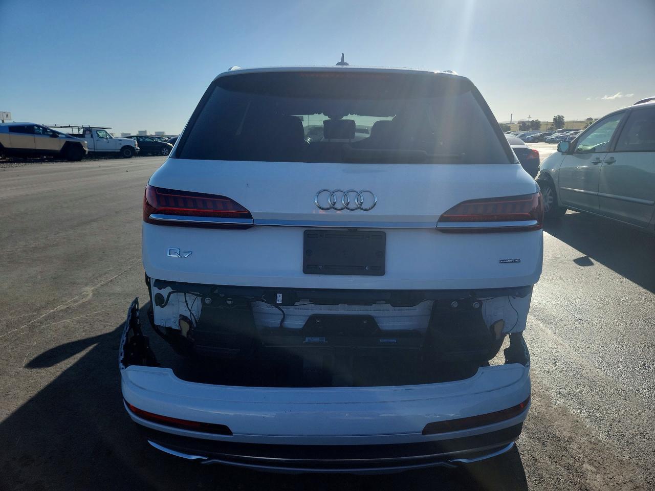 2023 AUDI Q7