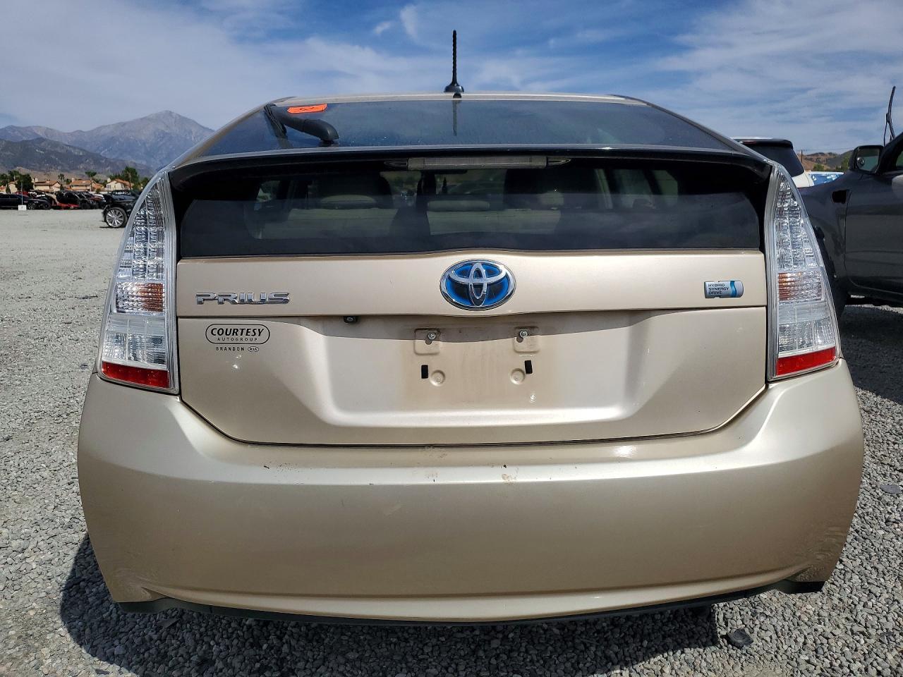 2010 TOYOTA PRIUS