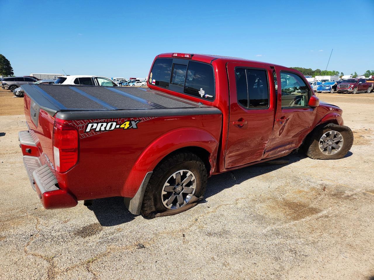 2014 NISSAN Frontier