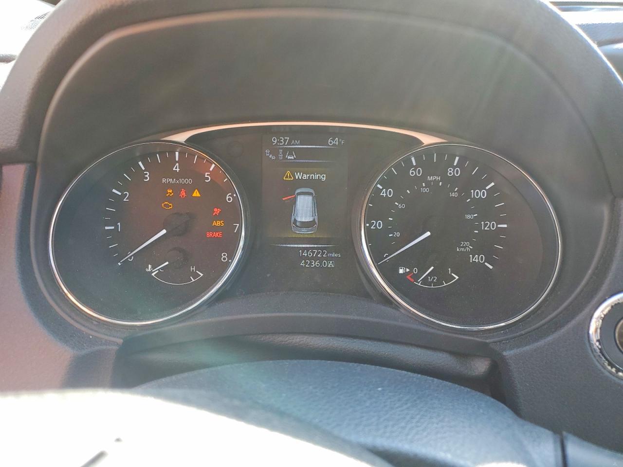 2014 NISSAN ROGUE