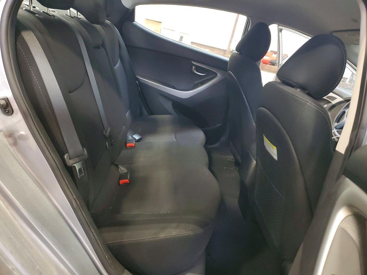 2016 HYUNDAI ELANTRA