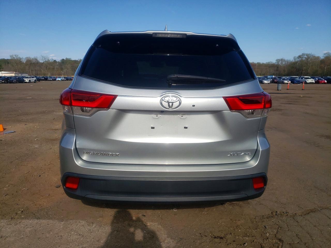 2019 TOYOTA HIGHLANDER