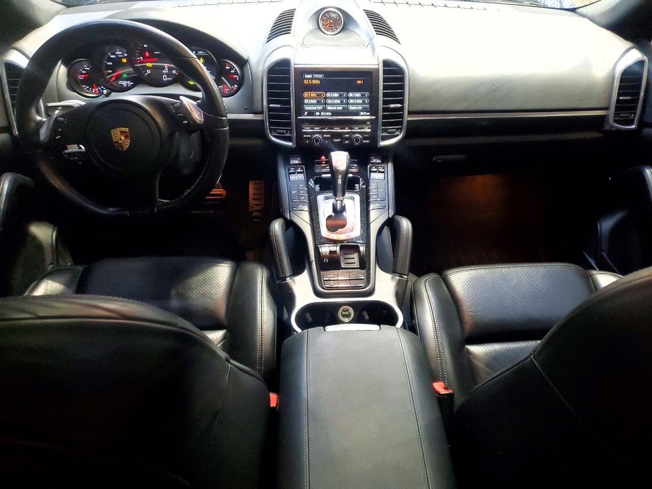 2013 PORSCHE CAYENNE