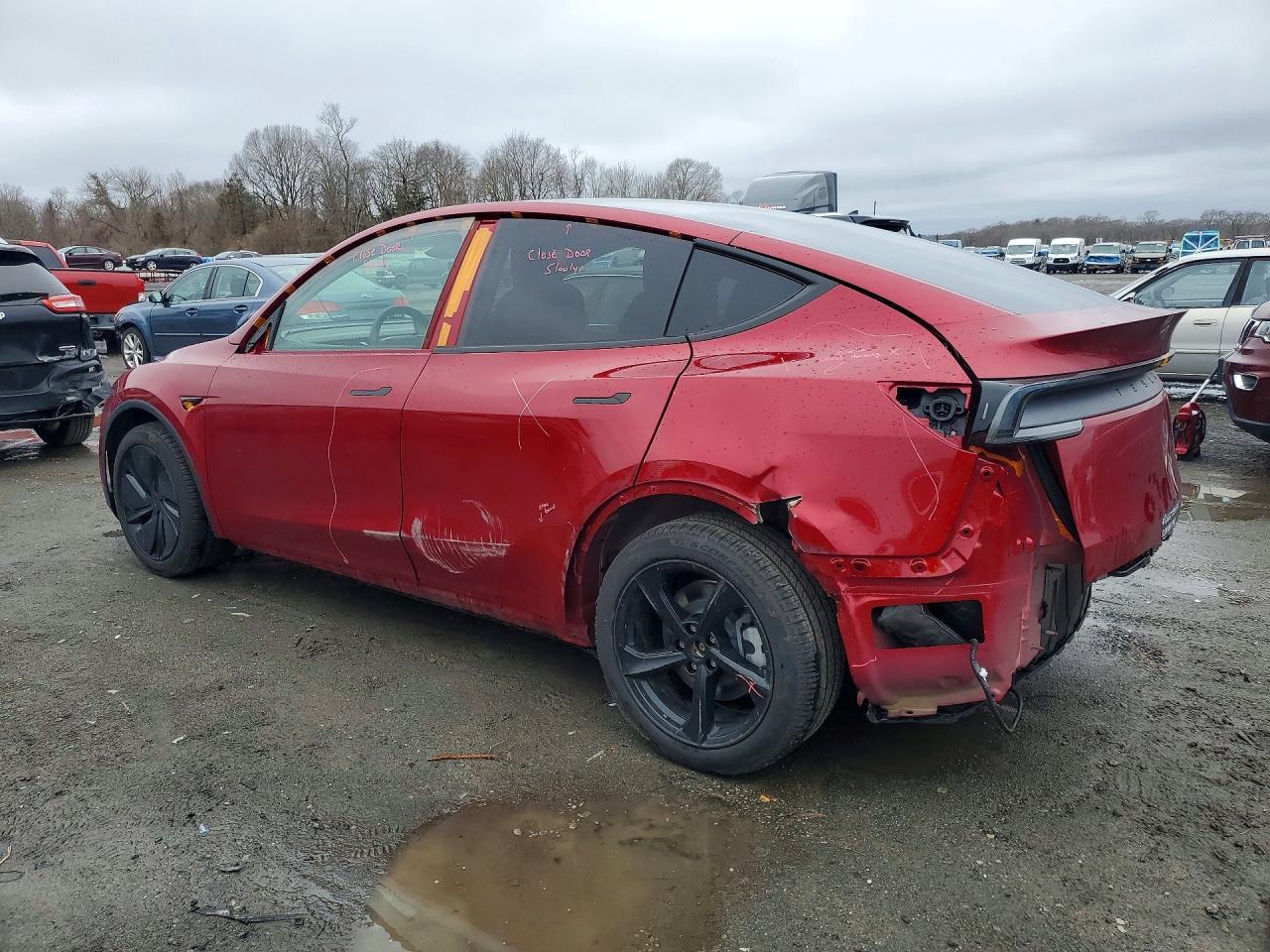 2026 TESLA MODEL Y
