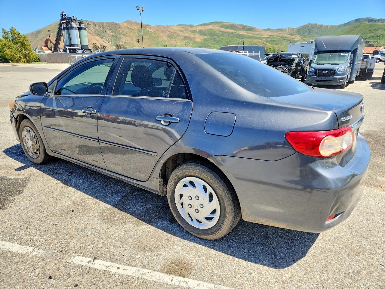2011 TOYOTA COROLLA