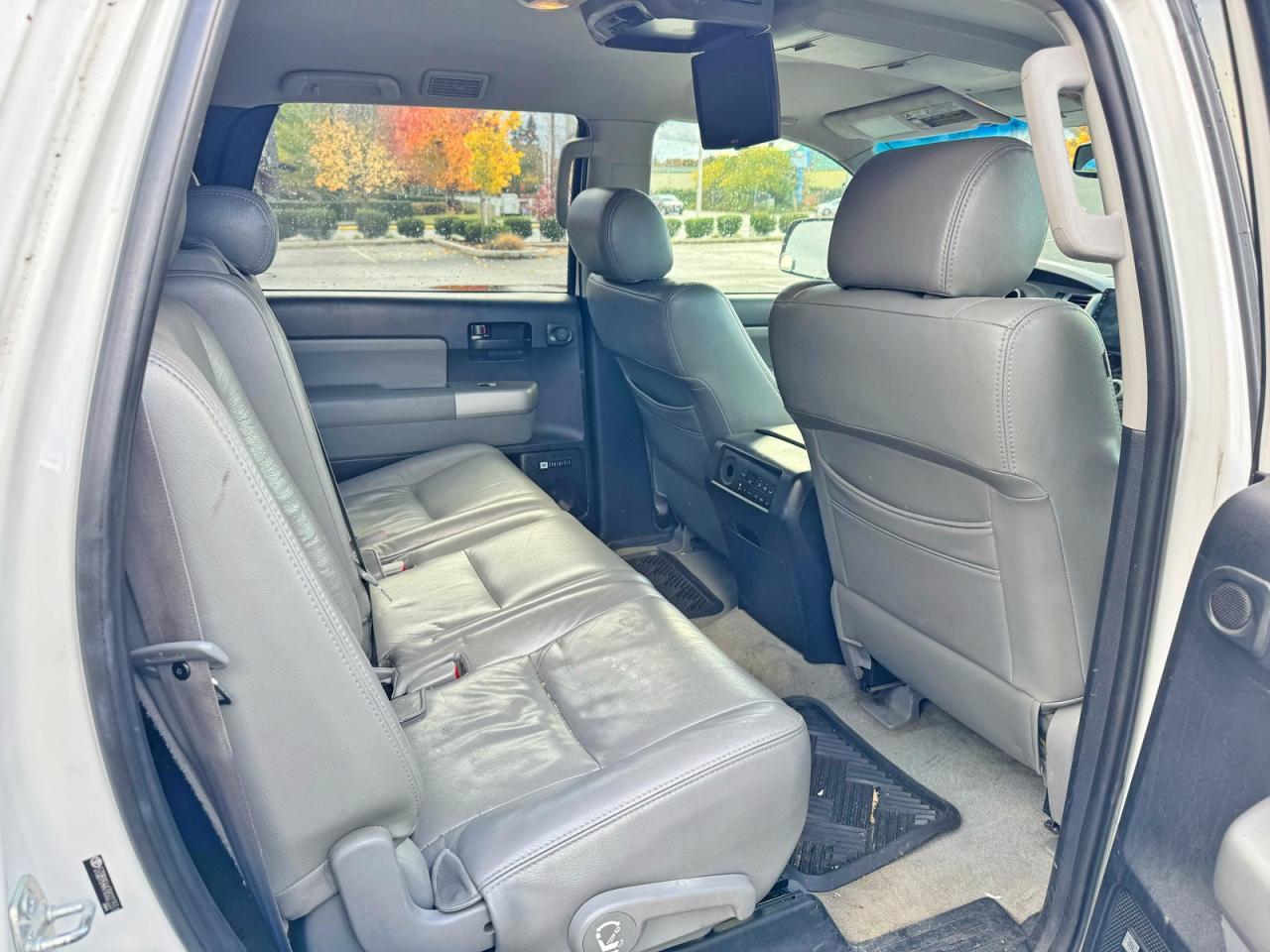 2008 TOYOTA Sequoia
