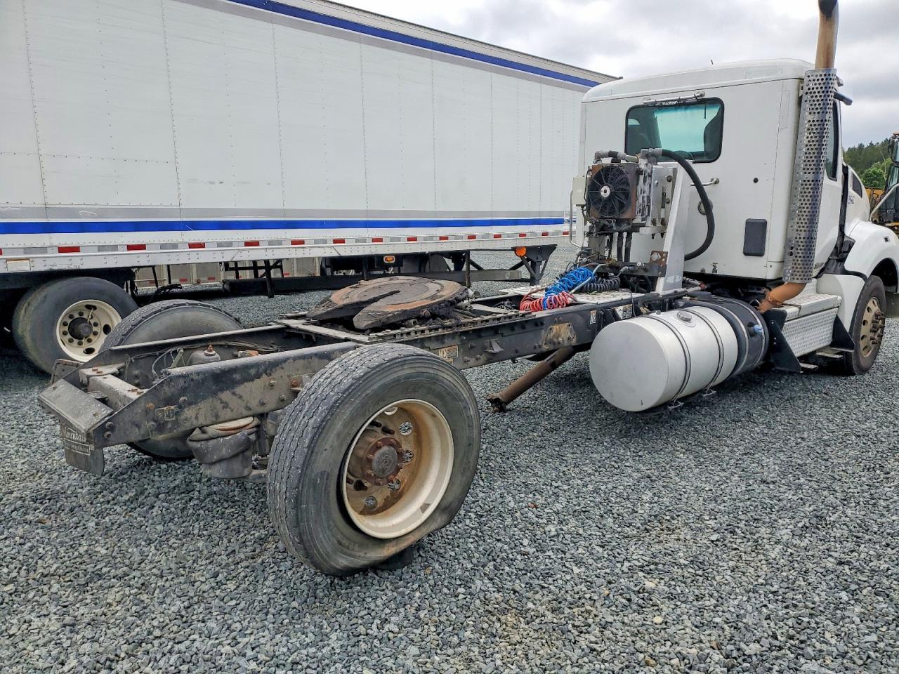 2018 KENWORTH T880